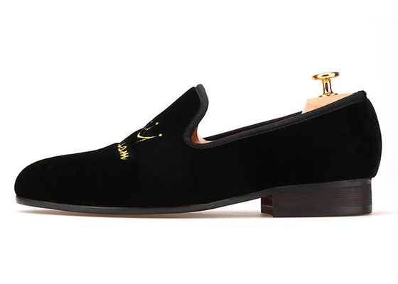 Male Footwear Mens Velvet Loafers Embroidery OEM Flat Casual Shoes For Party