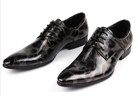 Crocodile Style Mens Black Brogue Shoes , Fashion Nightclub Genuine Snakeskin Shoes