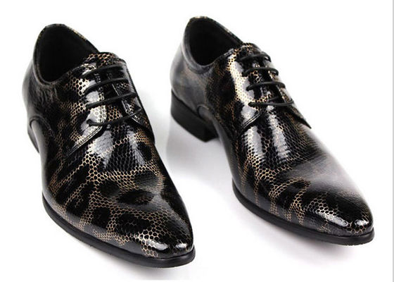 Crocodile Style Mens Black Brogue Shoes , Fashion Nightclub Genuine Snakeskin Shoes