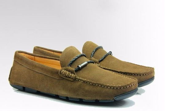 Handmade Mens Suede Walking Shoes Non Slip Genuine Leather Moccasin Gommino Shoes