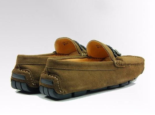 Handmade Mens Suede Walking Shoes Non Slip Genuine Leather Moccasin Gommino Shoes