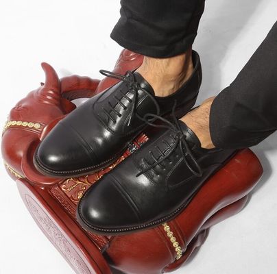 Genuine Leather Men Formal Dress Shoes With Comfortable Pointed Toe Design