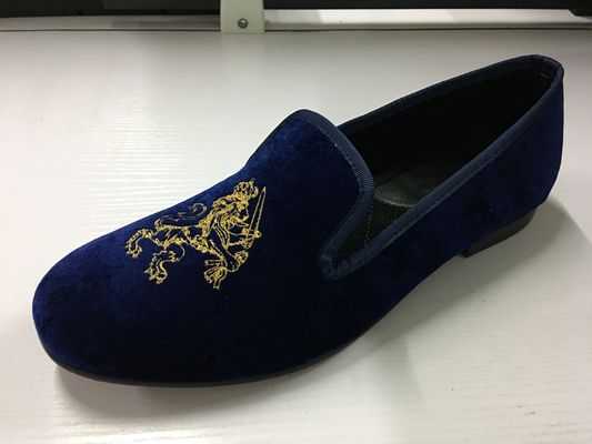 Durable Mens Velvet Loafers Round Toe Mens Blue Suede Slip On Shoes
