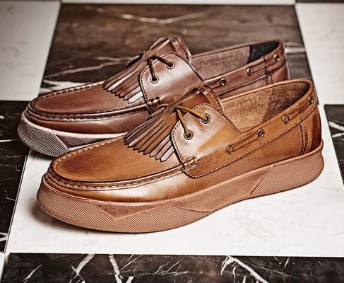 Retro Casual Men Flats Shoes Custom Mens Leather Driving Loafers With Tassels