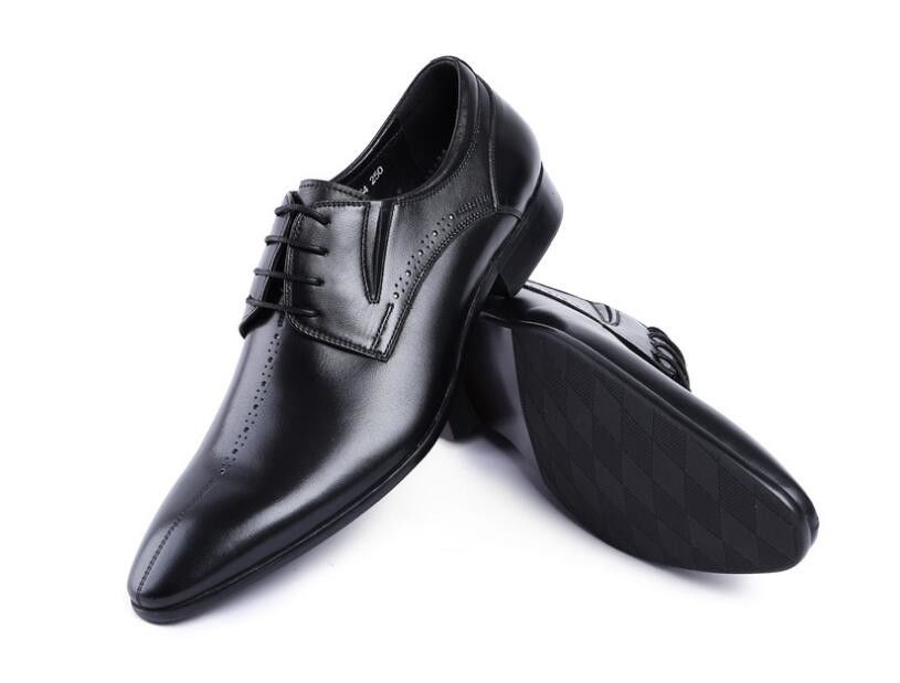 Brand Wingtip Oxford Luxury Mens Leather Dress Shoes , Carved Genuine Leather Shoes
